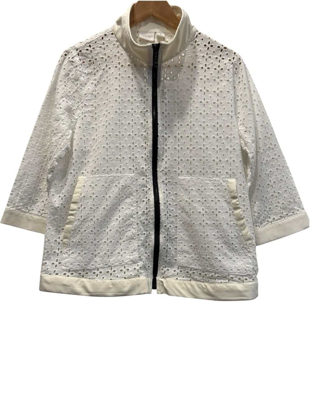 Chico’s White Eyelet Floral Jacket | Cotton Resort Coastal Cottagecore Size 1